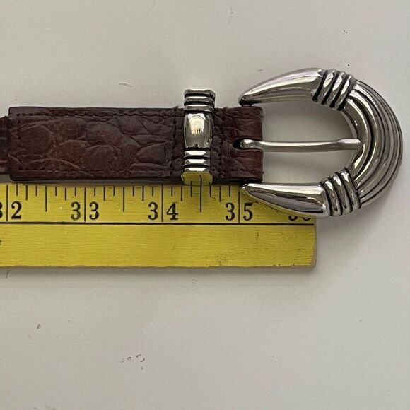 Captiva Collectibles Leather and Metal Belt, Size Medium - Picture 10 of 10